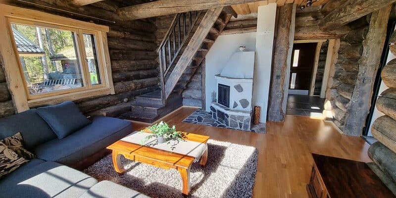 Olohuone_villakaunisvirta Villa Kaunisvirta, olohuone. Olohuoneessa takka