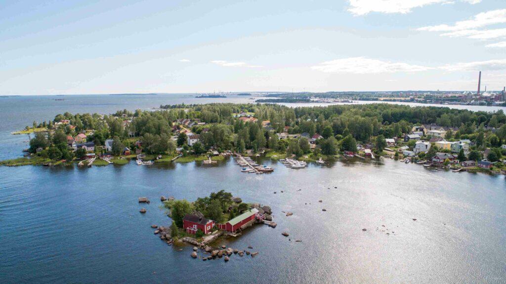 Tiutisen saari Kotkan edustalla