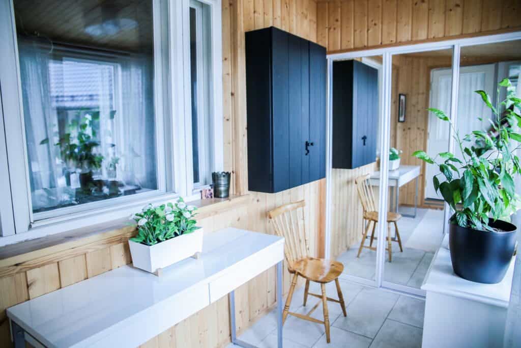 Seurakuja 6 Kotka, ison yksiön eteinen